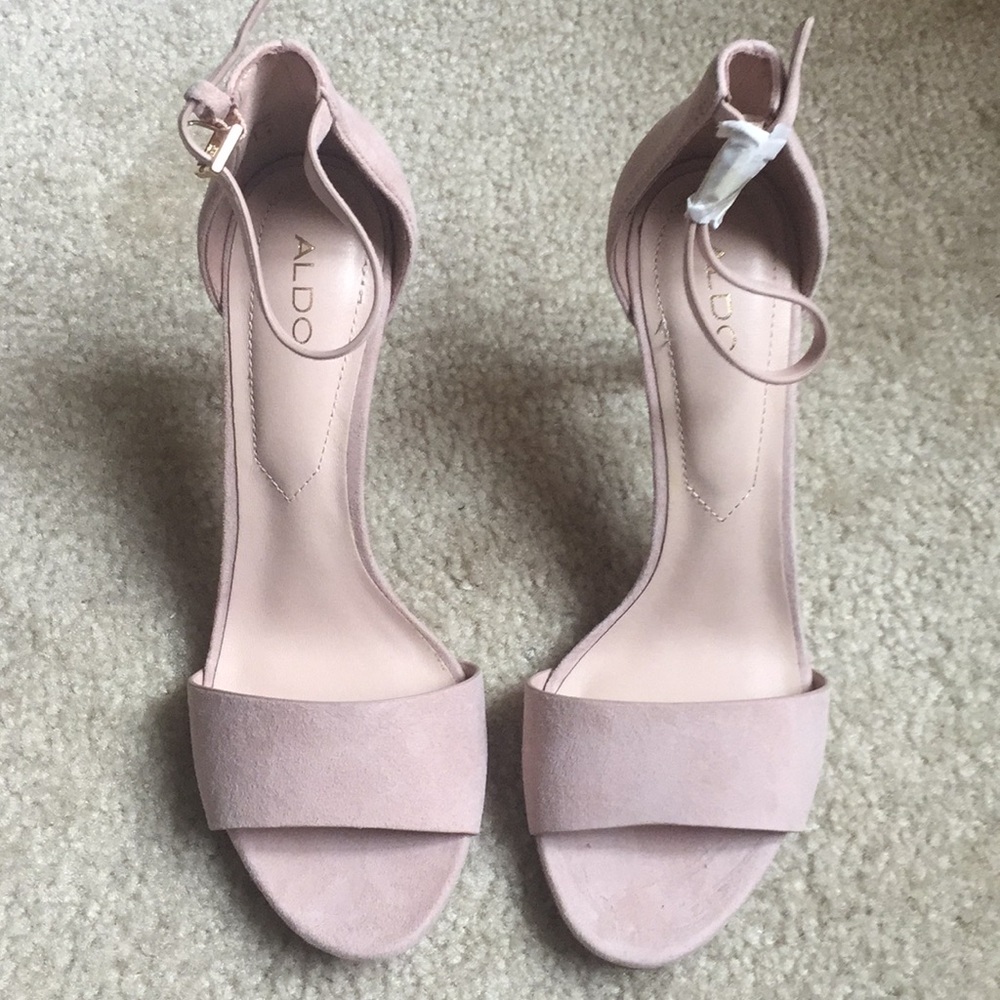NWOT blush pink Aldo size 6.5 heels - 4 inch